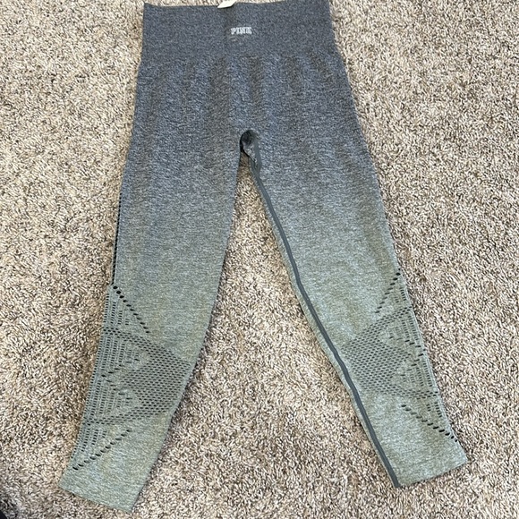 NWT Pink Cool & Comfy Seamless Ombré Yoga Pants - Picture 5 of 8